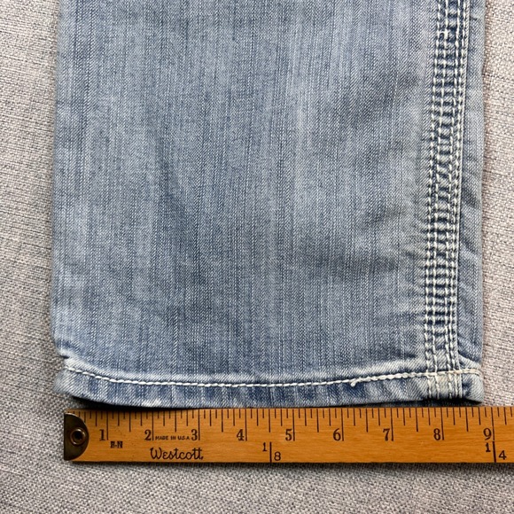 BKE Tyler Straight Jeans Men 34x33 Light Wash Blue Denim Normcore Everyday - Picture 12 of 13